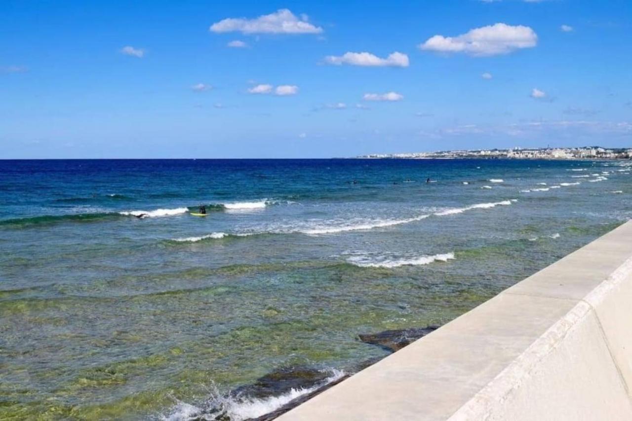 Chatan Seaside Flat Villa Buitenkant foto