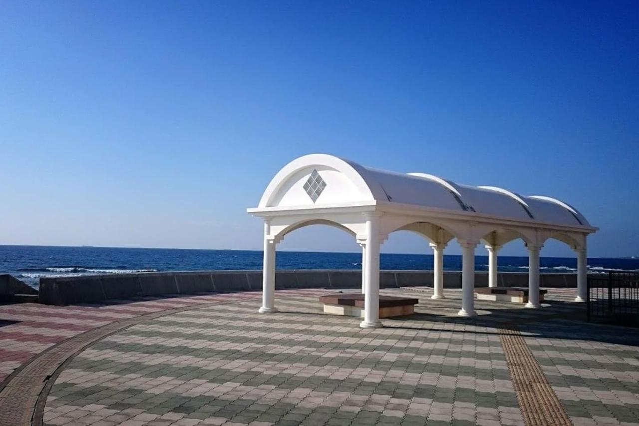 Chatan Seaside Flat Villa Buitenkant foto