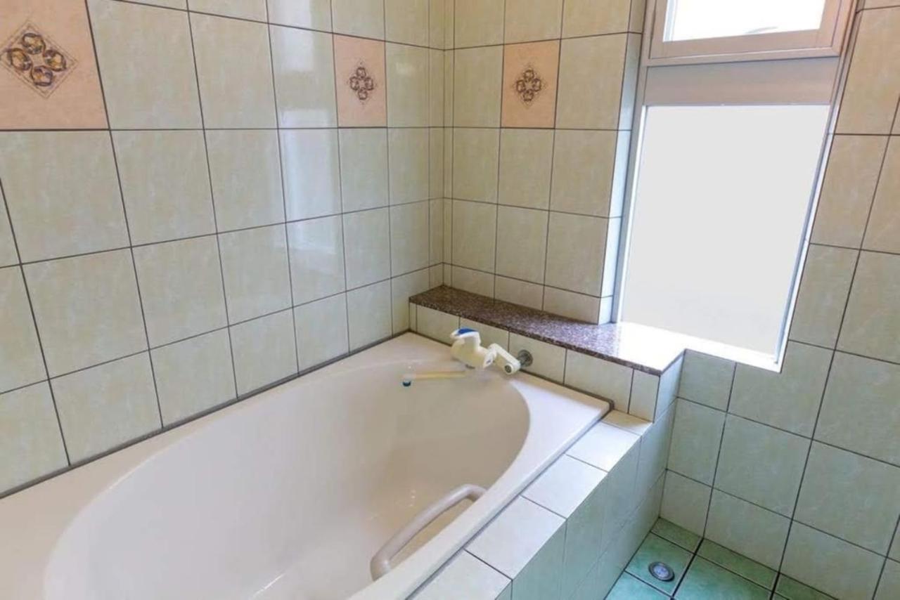 Chatan Seaside Flat Villa Buitenkant foto