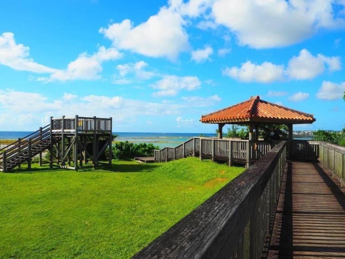 Chatan Seaside Flat Villa Buitenkant foto